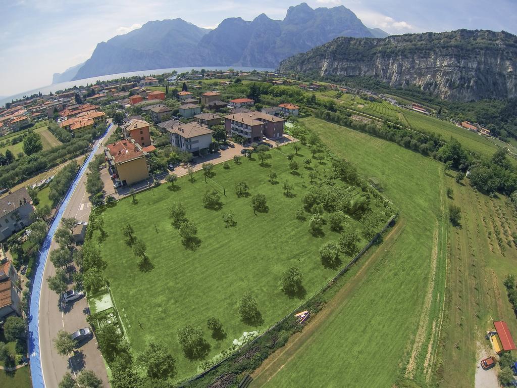 Park Hotel Eden Torbole Sul Garda Eksteriør bilde