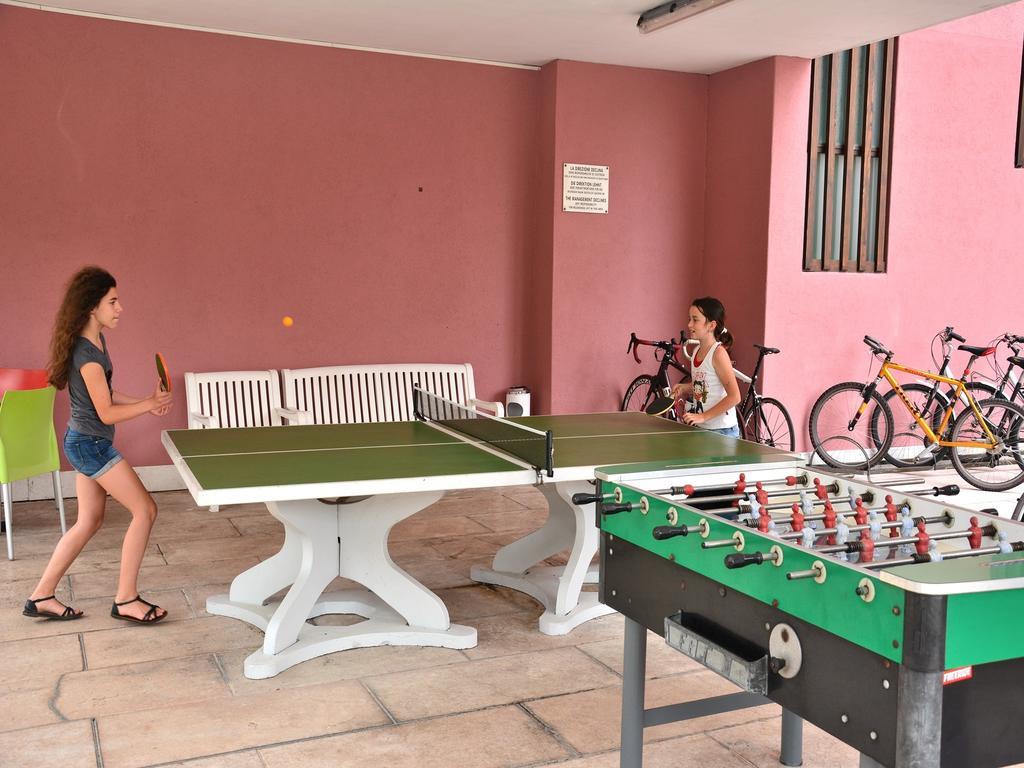 Park Hotel Eden Torbole Sul Garda Eksteriør bilde