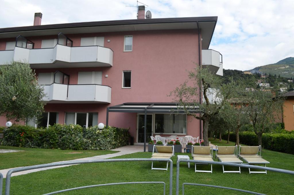 Park Hotel Eden Torbole Sul Garda Eksteriør bilde